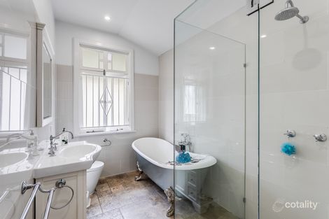 Property photo of 100 Palm Avenue Shorncliffe QLD 4017