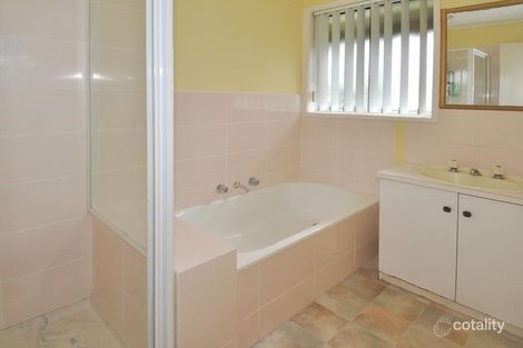Property photo of 28 Chester Crescent Deer Park VIC 3023