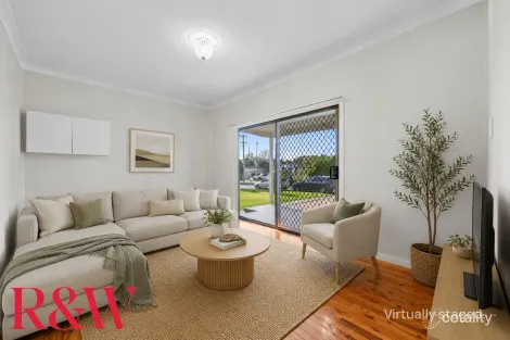 30 Darwin Rd, Campbelltown, NSW 2560