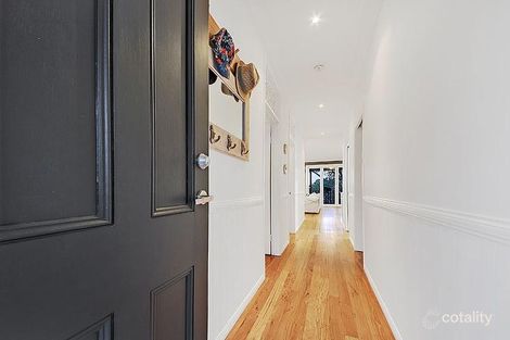 1214 Stanley St E, Coorparoo, QLD 4151