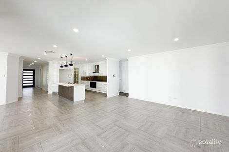 Property photo of 11 Cedar Crescent Parkes NSW 2870