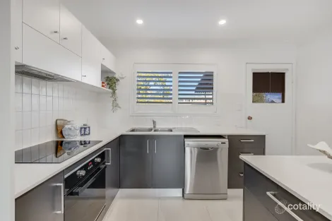 Property photo of 4/10 Pangarinda Place Mooloolaba QLD 4557