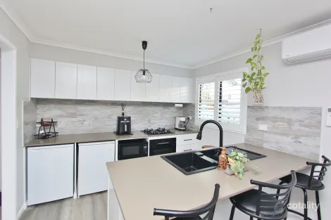 4/478 Ocean Dr, Laurieton, NSW 2443