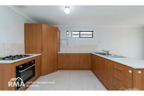 Property photo of 8B Hazlett Way Canning Vale WA 6155