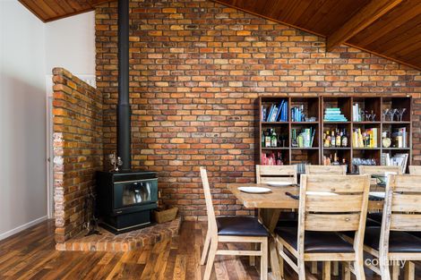 Property photo of 9 Salisbury Court Clear Mountain QLD 4500