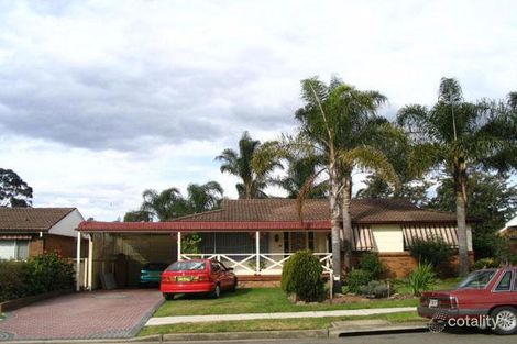 18 Melville Rd, St Clair, NSW 2759