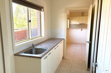 Property photo of 2/1013 Calimo Street North Albury NSW 2640