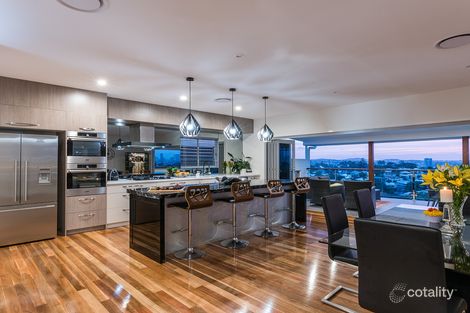 Property photo of 26 Quirinal Crescent Seven Hills QLD 4170