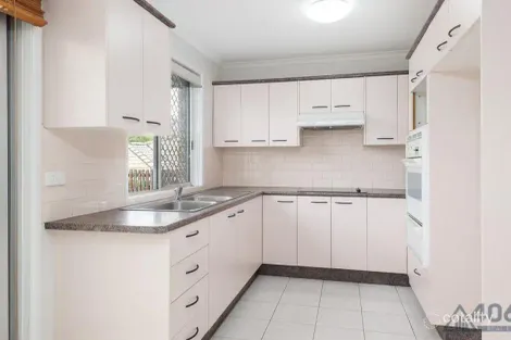 Property photo of 3 Arosa Street Jamboree Heights QLD 4074