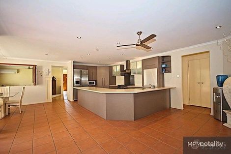 Property photo of 4 Bristol Place Arundel QLD 4214
