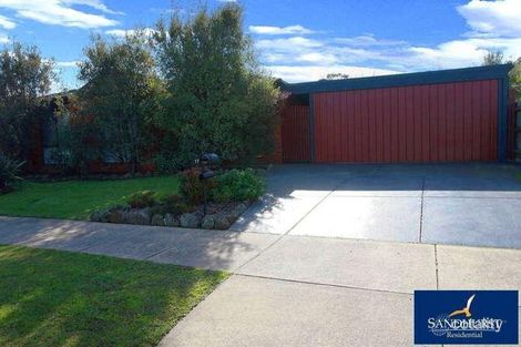 17 Redgum Ave, Carrum Downs, VIC 3201