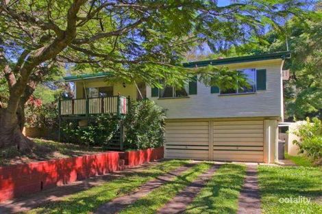 Property photo of 36 Pareena Crescent Mansfield QLD 4122