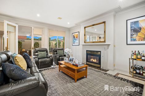 Property photo of 25 Wheatland Crescent Dingley Village VIC 3172