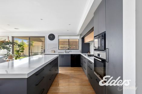 Property photo of 23 Derry Drive Yarrawonga VIC 3730