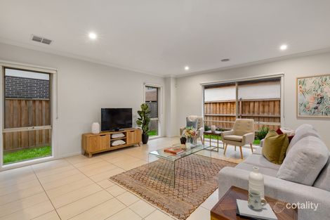 Property photo of 11 Pleasant Way Keysborough VIC 3173
