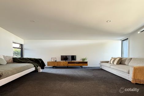 Property photo of 32 Balmoral Road Kingston Beach TAS 7050