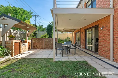 Property photo of 1/42 Orleans Road Avondale Heights VIC 3034