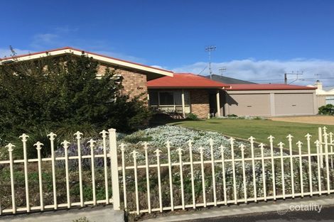 17 Hutchinson St, Goolwa, SA 5214