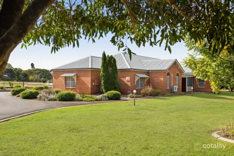 10 Stanley Pde, Highfields, QLD 4352