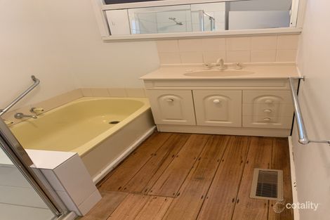 Property photo of 10 Cardigan Road Mooroolbark VIC 3138