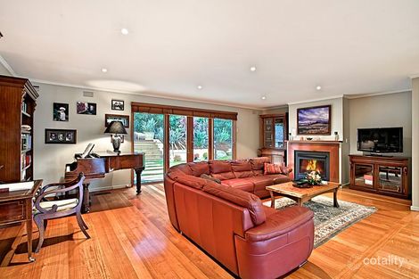 Property photo of 10 Sweeneys Lane Eltham VIC 3095