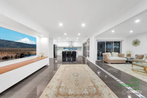 Property photo of 4 Gully Road Wollert VIC 3750