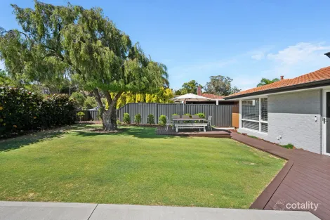 20b Delcomyn Pl, Craigie, WA 6025