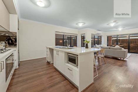 Property photo of 4 Mountleigh Circuit Craigieburn VIC 3064