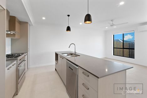 1/23 Hillview Dr, Hillcrest, QLD 4118