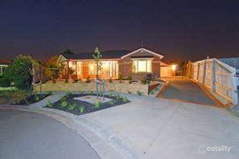 Property photo of 6 Favaro Place Hillside VIC 3037