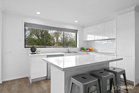 Property photo of 2/7-9 Snodgrass Street Pakenham VIC 3810