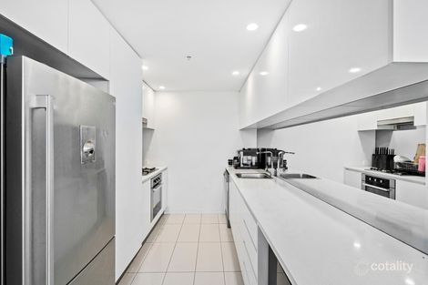 Property photo of 804/43 Harbour Town Drive Biggera Waters QLD 4216