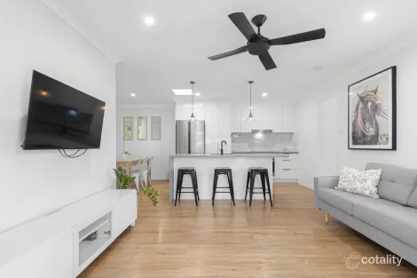 Property photo of 2/20 Bluemoon Close Burleigh Waters QLD 4220