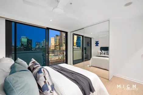 Property photo of 2017/199 William Street Melbourne VIC 3000