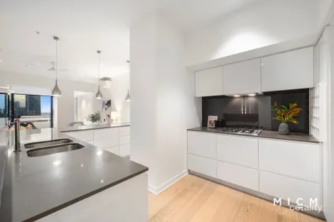 Property photo of 2017/199 William Street Melbourne VIC 3000