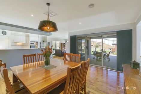 Property photo of 4 Liston Close Mount Clear VIC 3350