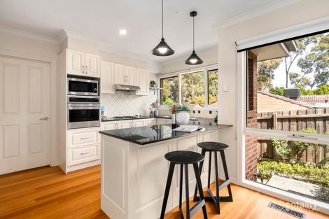 Property photo of 2/5 Vicki Court Doncaster East VIC 3109