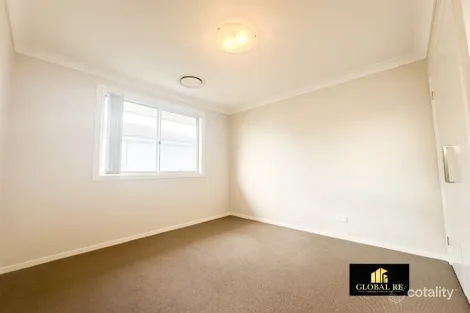 Property photo of 71 Somme Avenue Edmondson Park NSW 2174