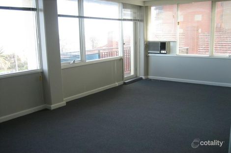 Property photo of 4A/21 Esplanade St Kilda VIC 3182