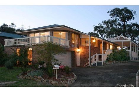 18 Breyleigh Dr, Pakenham, VIC 3810