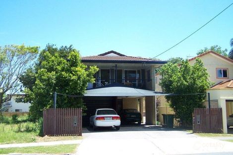 4 Hunter Ave, Labrador, QLD 4215