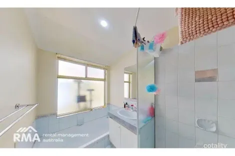 Property photo of 87 Riverside Lane Seville Grove WA 6112