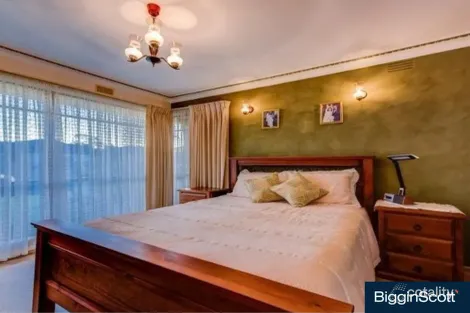 Property photo of 16 First Avenue Hoppers Crossing VIC 3029