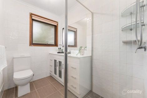 Property photo of 75 Lyrebird Drive Carrum Downs VIC 3201