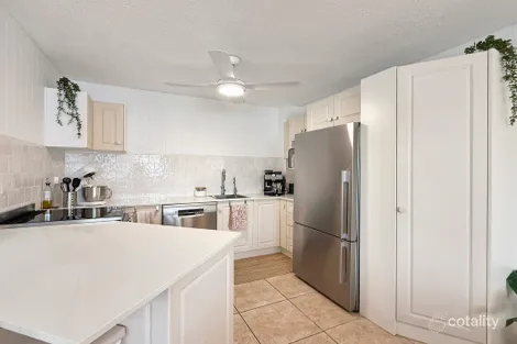 Property photo of 3/2 Moreton Parade Kings Beach QLD 4551