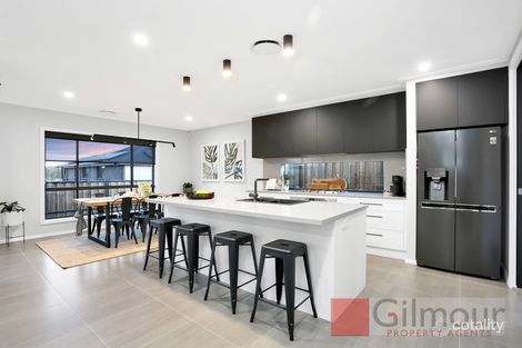 Property photo of 48 Saddlebred Way Box Hill NSW 2765