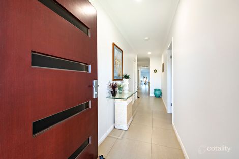 Property photo of 25 Fountain Circuit Dubbo NSW 2830
