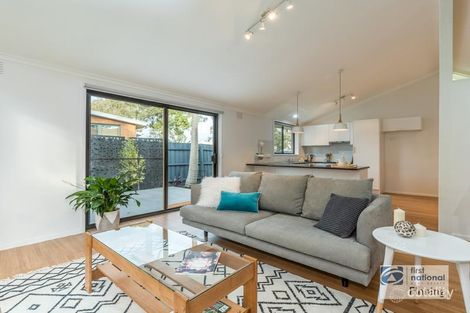 Property photo of 11/22 Somerville Road Hampton Park VIC 3976