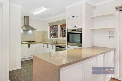 Property photo of 1 Nevis Court Endeavour Hills VIC 3802