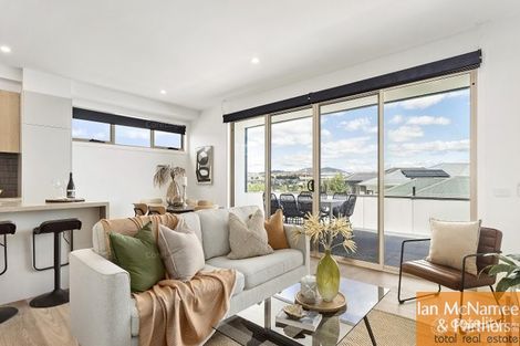 16/174 Gorman Dr, Googong, NSW 2620